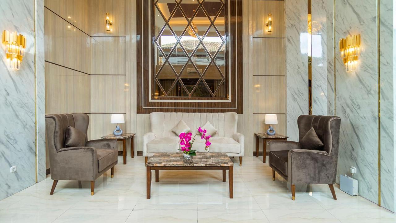 Pop! Hotel Teuku Umar Денпасар Екстериор снимка