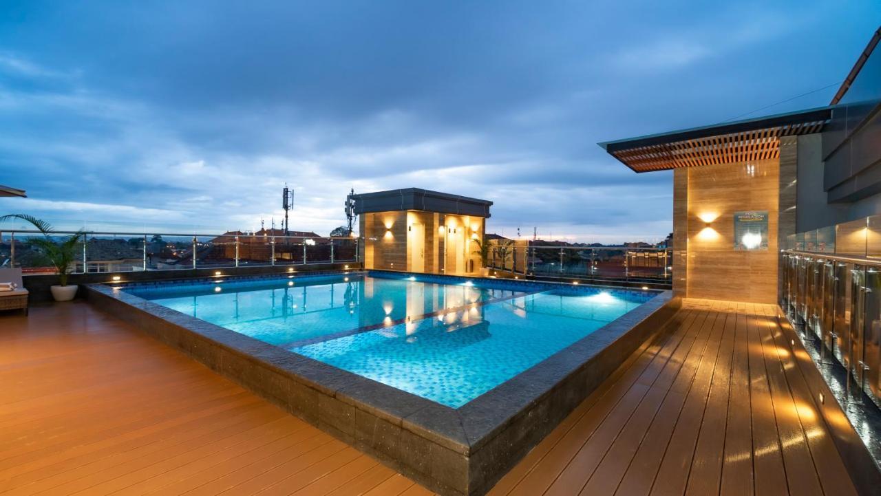 Pop! Hotel Teuku Umar Денпасар Екстериор снимка