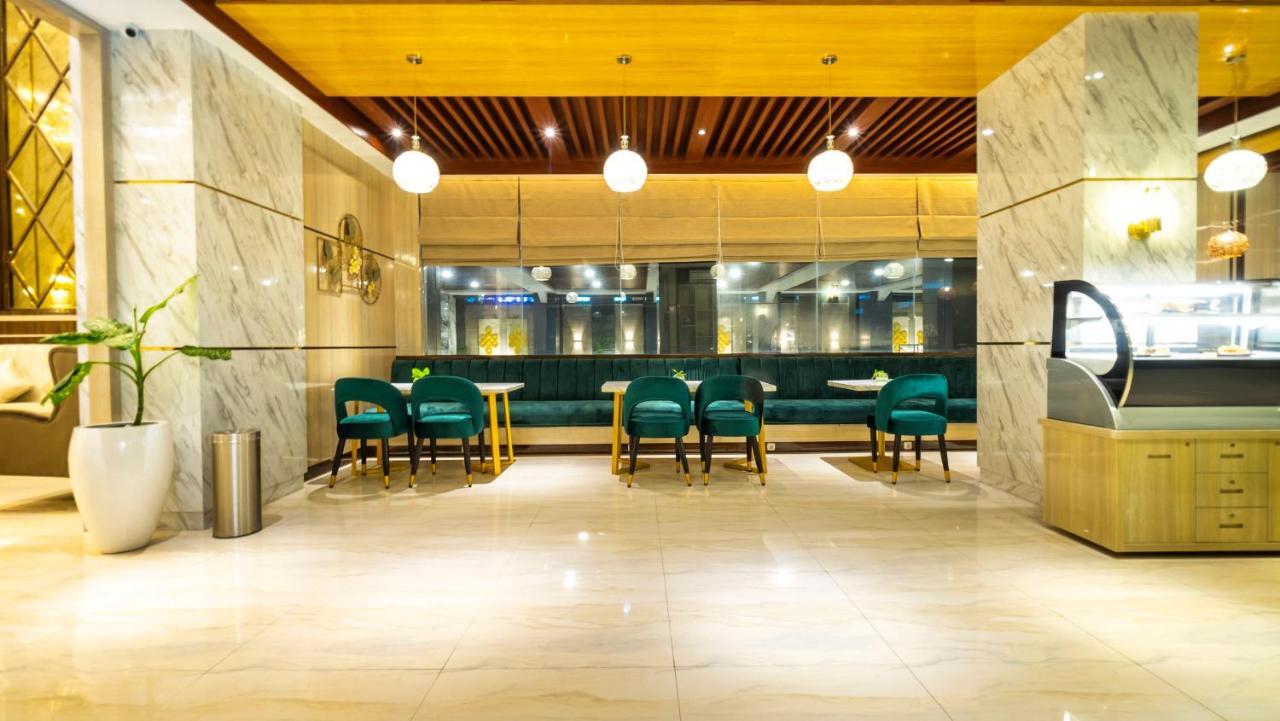 Pop! Hotel Teuku Umar Денпасар Екстериор снимка