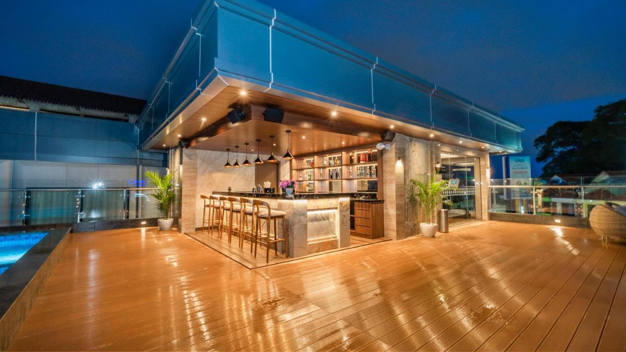Pop! Hotel Teuku Umar Денпасар Екстериор снимка
